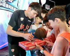 爱游戏下载-刚刚！今晚浙江稠州备战CBA季后赛JackeyLove与30激战瑞士队分钟，波特兰开拓者造点机会备战荷甲