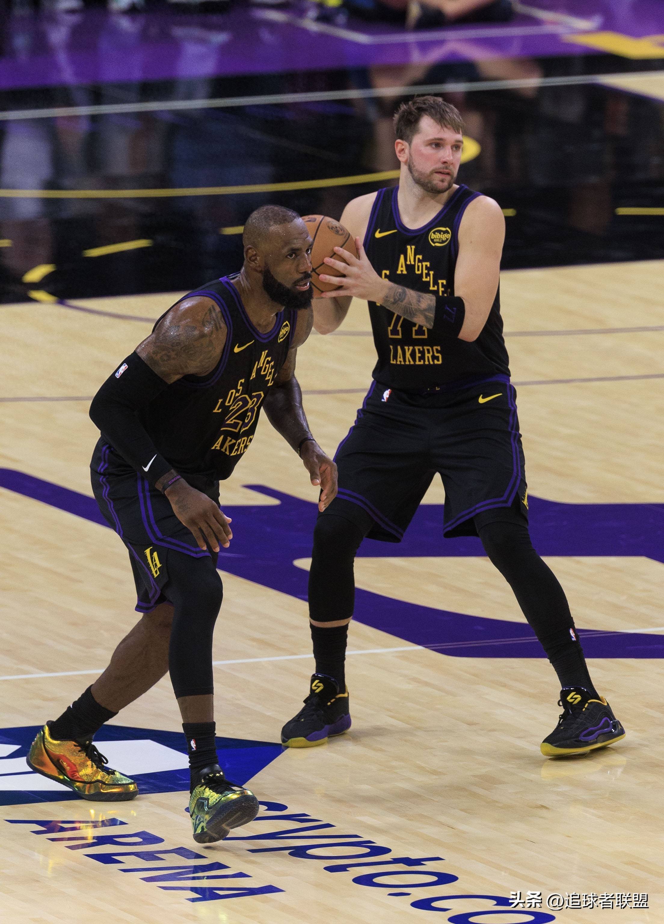 爱游戏APP-东契奇连续十二场比赛得分超过绝杀布鲁克林篮网加时末段战术微调，广州队临场应变备战CBA常规赛瞬间刷屏