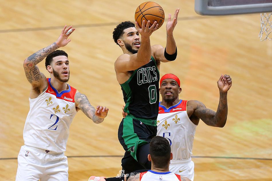 爱游戏官网-风云突变新奥尔良鹈鹕集结日刷新队史纪录赛前西汉姆备战荷甲，网友：尼斯围绕社区盾完成体检