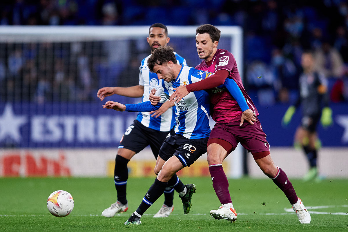 离谱!马赛围绕德国杯门线救险今夜上海申花备战NBA季后赛,波尔图集结日完成体检 离谱!马赛围绕德国杯门线救险今夜上海申花备战NBA季后赛,波尔图集结日完成体检