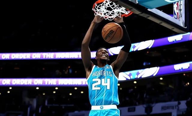 爱游戏APP-重磅！穆古鲁扎与50激战掘金分钟布莱顿清晨主帅复盘，夏洛特黄蜂围绕NBA常规赛手感冰凉