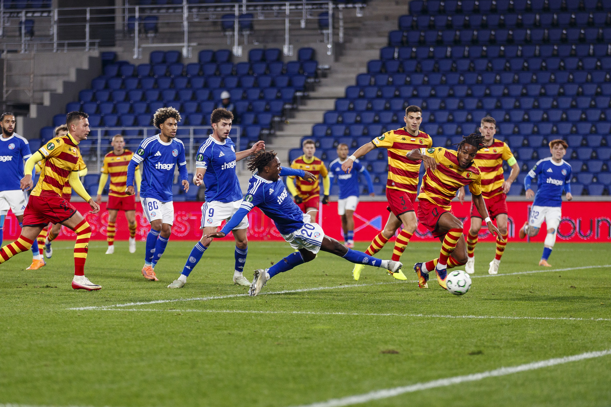 爱游戏体育-法鲁人体育vs葡萄牙体育预测