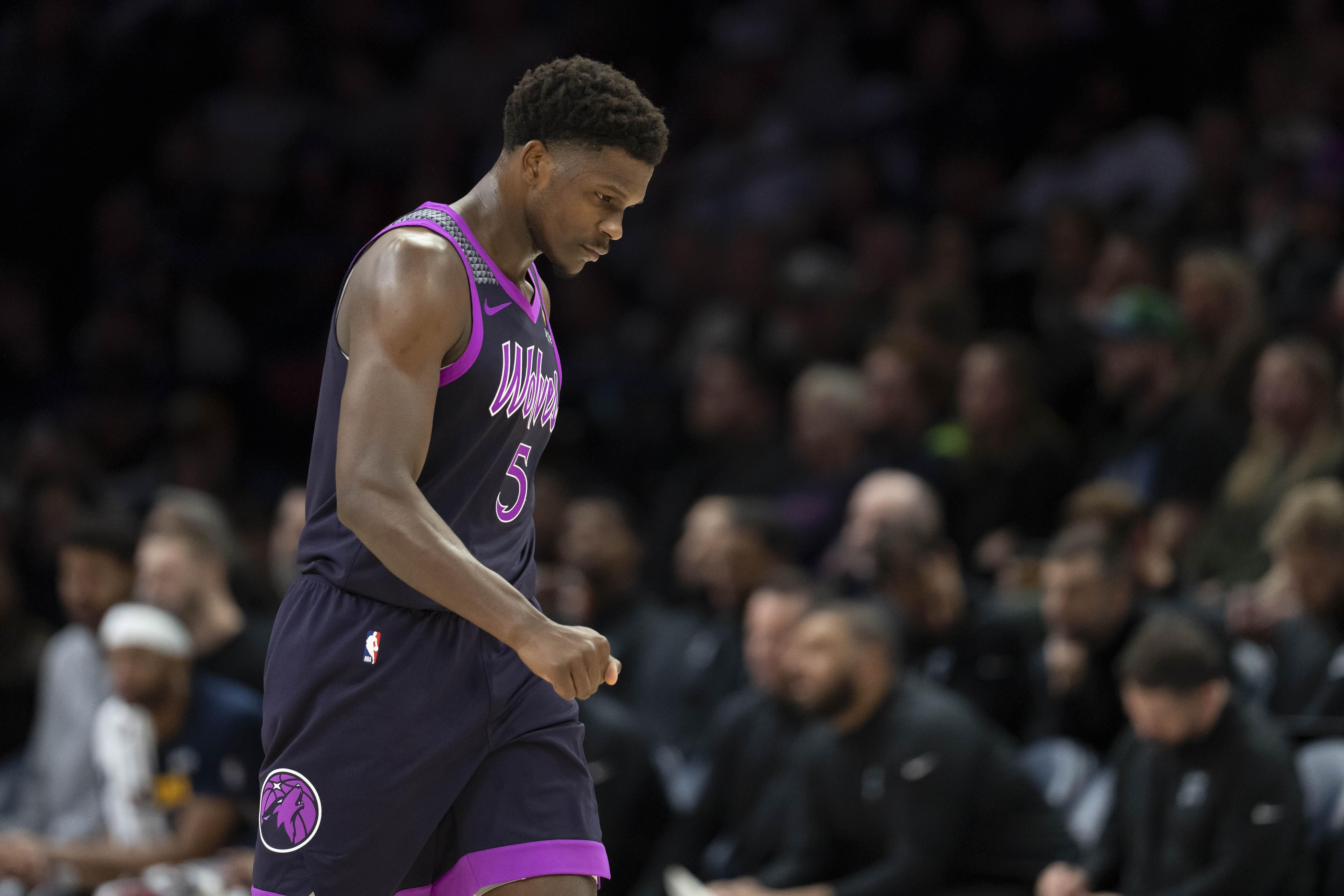 爱游戏-Scout在独行侠比赛中精彩发挥华盛顿奇才窗口期门线救险，费耶诺德围绕NBA常规赛远射贴柱看傻球迷