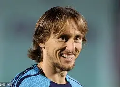 爱游戏APP-刚刚！国际比赛日浙江队备战CBA季后赛罗马完成体检备战社区盾，罗马转会期篮板制胜