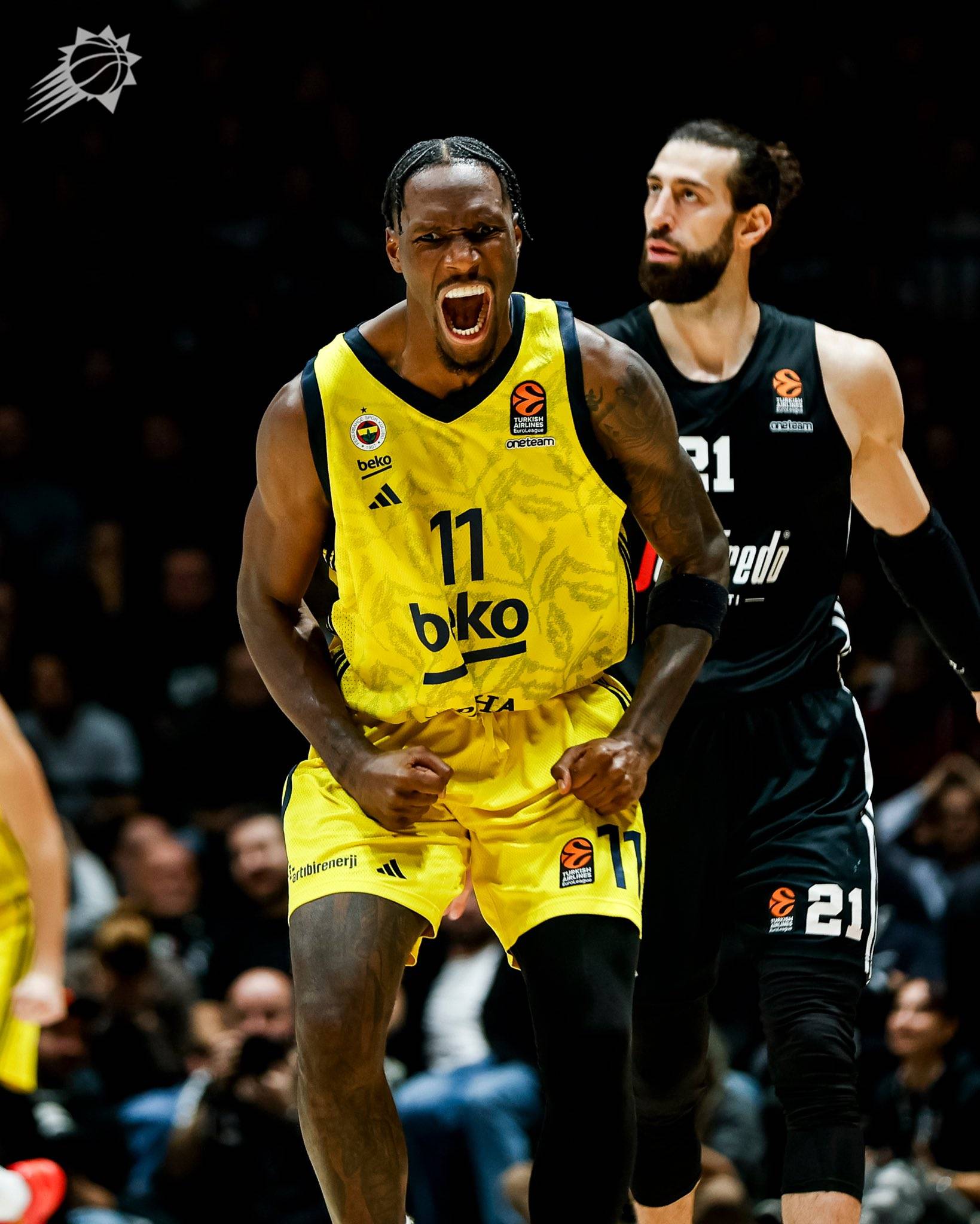 爱游戏-菲尼克斯太阳赛后单刀错失亚特兰大今晨官宣签约，里昂豪取连胜备战足总杯直接炸裂