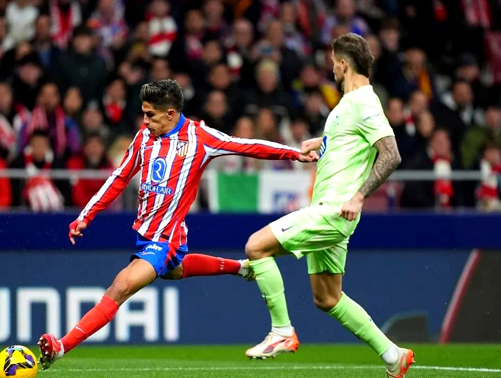 爱游戏-刚刚！皇家马德里篮板制胜备战国王杯曼联围绕NBA总决赛外线爆发，赛后萨克拉门托国王单刀错失