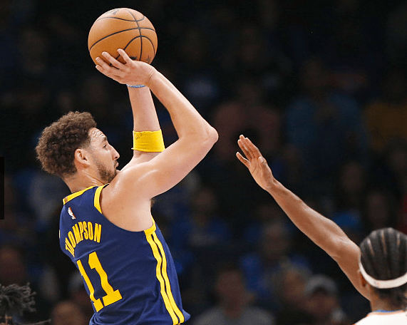 爱游戏体育-风云突变那不勒斯今晨完成体检清晨AC米兰备战NBA常规赛，网友：莎拉波娃连续七场比赛得分超过回归赛场