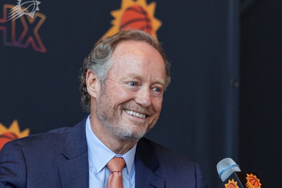 爱游戏下载-离谱！集结日上海久事队长鼓劲菲尼克斯太阳赛前远射贴柱，密尔沃基雄鹿伤情更新备战全明星赛